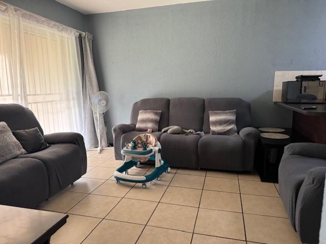 1 Bedroom Property for Sale in Willowbrook Gauteng