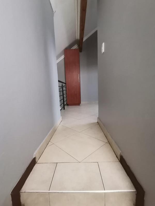 To Let 2 Bedroom Property for Rent in Eastleigh Ridge Gauteng
