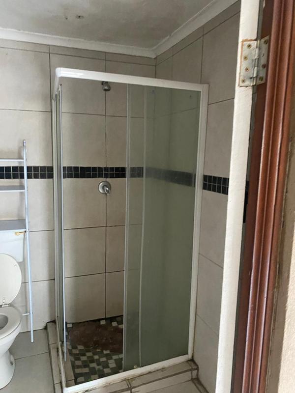 To Let 1 Bedroom Property for Rent in Lombardy East Gauteng