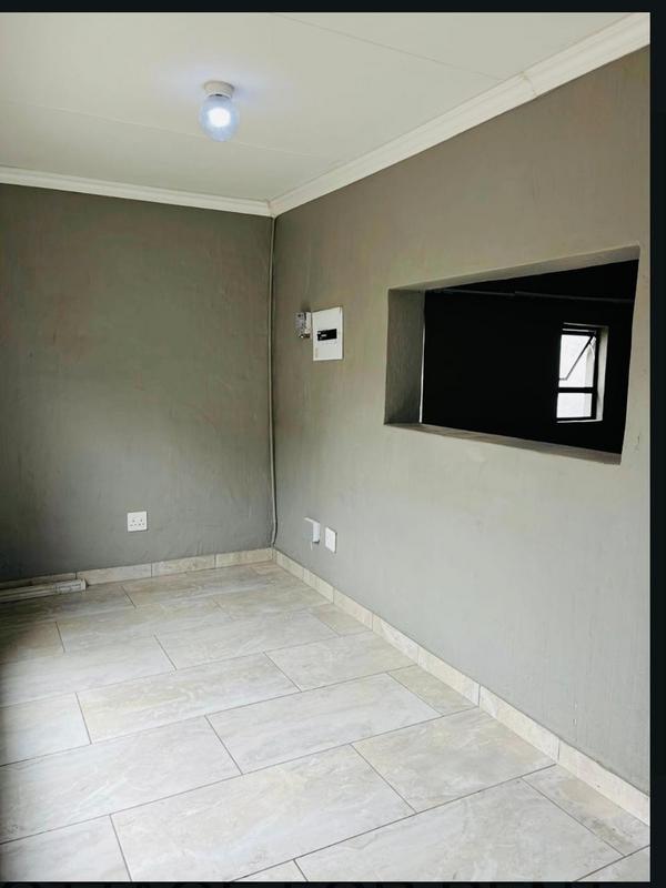 To Let 1 Bedroom Property for Rent in Parkwood Gauteng