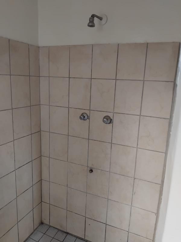 1 Bedroom Property for Sale in Vosloorus Ext 3 Gauteng