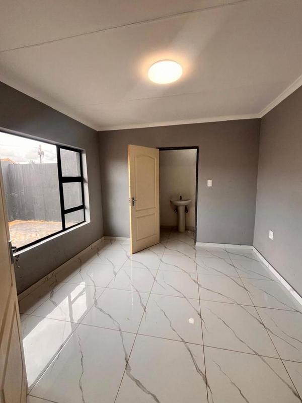 To Let 0 Bedroom Property for Rent in Dobsonville Gauteng