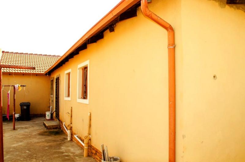 2 Bedroom Property for Sale in Alveda Park Gauteng