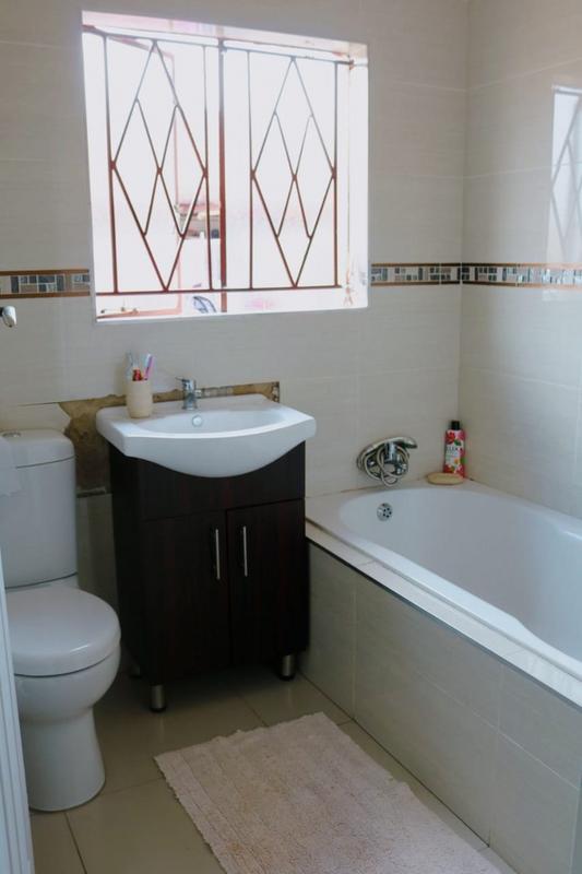 2 Bedroom Property for Sale in Alveda Park Gauteng