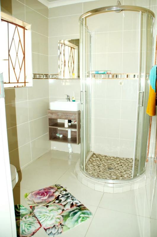 2 Bedroom Property for Sale in Alveda Park Gauteng