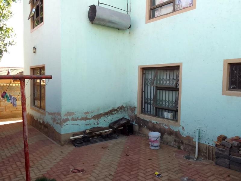 4 Bedroom Property for Sale in Meadowlands Gauteng