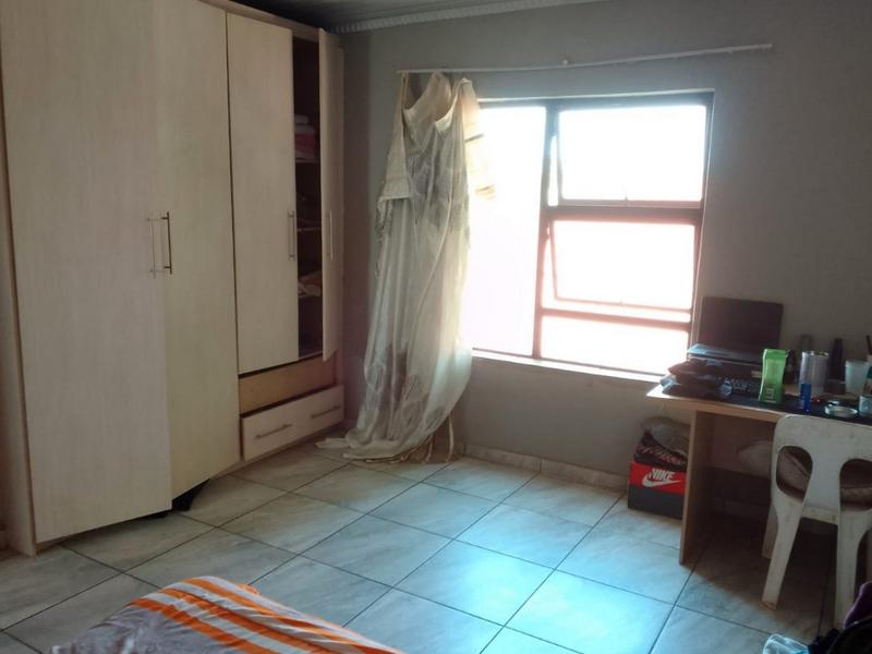 4 Bedroom Property for Sale in Meadowlands Gauteng