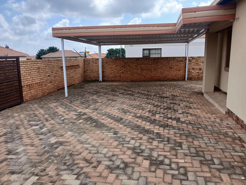 3 Bedroom Property for Sale in The Orchards Gauteng