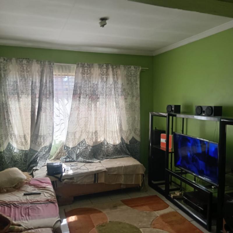2 Bedroom Property for Sale in Katlehong South Gauteng