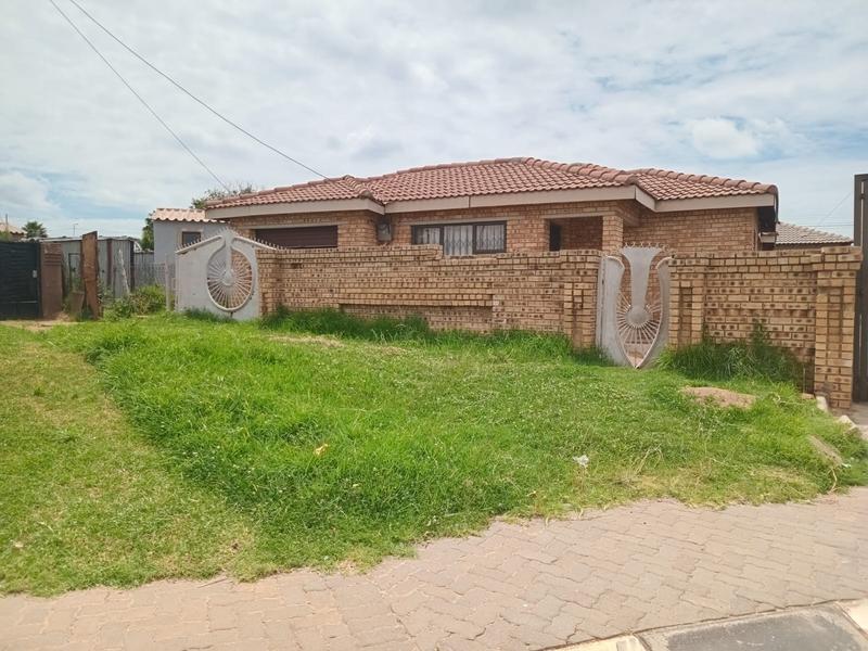 2 Bedroom Property for Sale in Orange Farm Gauteng