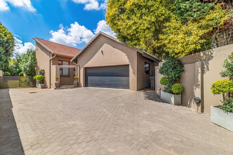 4 Bedroom Property for Sale in Bedfordview Gauteng