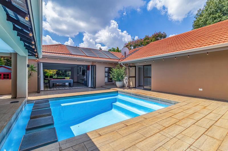 4 Bedroom Property for Sale in Bedfordview Gauteng