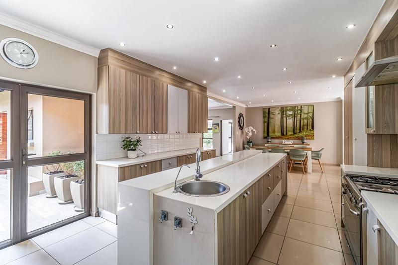 4 Bedroom Property for Sale in Bedfordview Gauteng