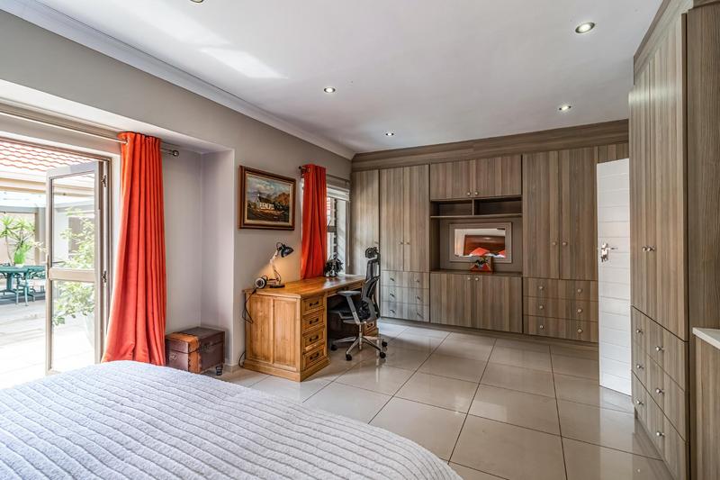 4 Bedroom Property for Sale in Bedfordview Gauteng