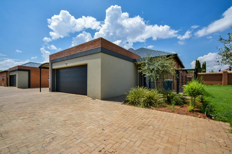 3 Bedroom Property for Sale in Annlin Gauteng