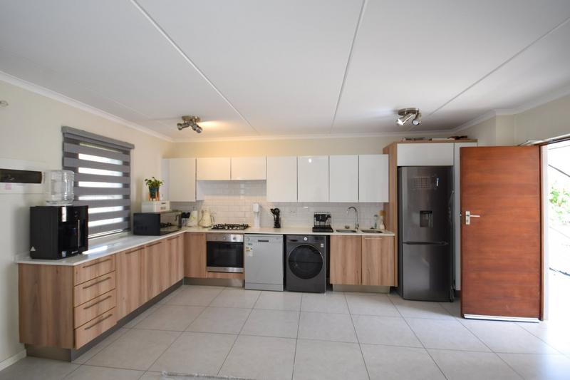 2 Bedroom Property for Sale in Golden Fields Estate Gauteng