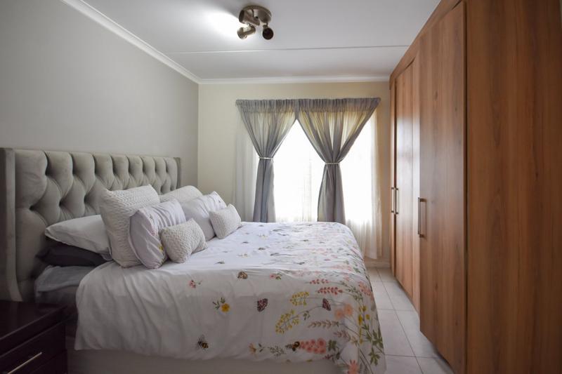2 Bedroom Property for Sale in Golden Fields Estate Gauteng
