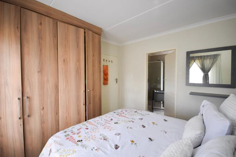 2 Bedroom Property for Sale in Golden Fields Estate Gauteng