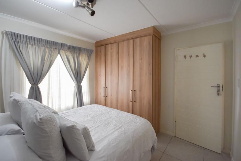 2 Bedroom Property for Sale in Golden Fields Estate Gauteng