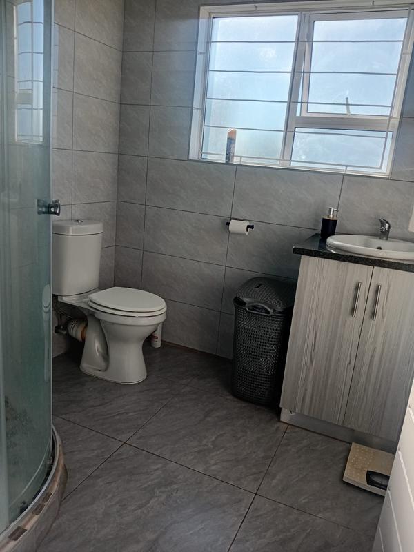 To Let 1 Bedroom Property for Rent in Glen Austin Gauteng