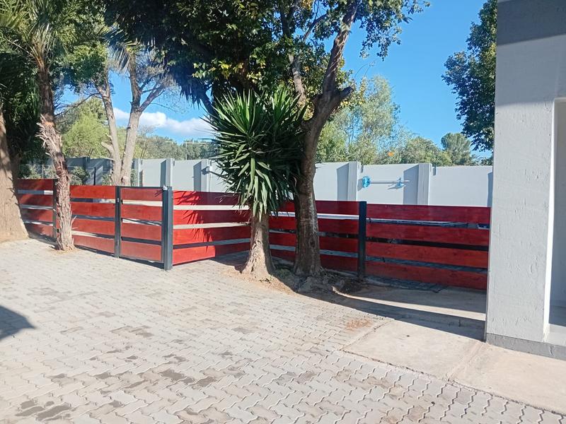 To Let 1 Bedroom Property for Rent in Glen Austin Gauteng