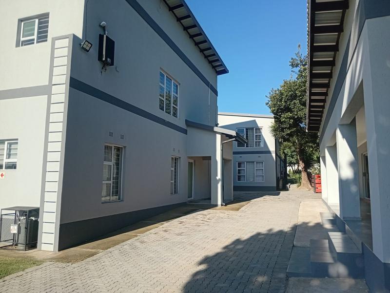 To Let 1 Bedroom Property for Rent in Glen Austin Gauteng