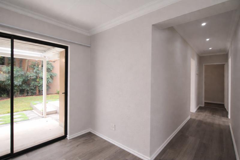 To Let 2 Bedroom Property for Rent in Waterkloof Ridge Gauteng