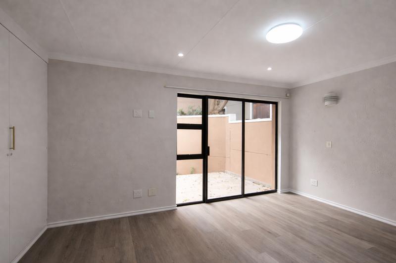 To Let 2 Bedroom Property for Rent in Waterkloof Ridge Gauteng