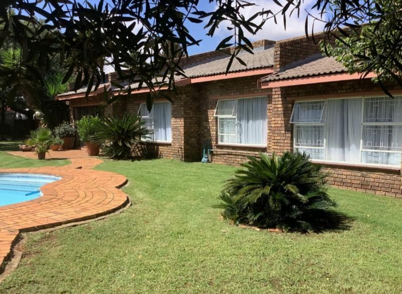 4 Bedroom Property for Sale in Brackenhurst Gauteng