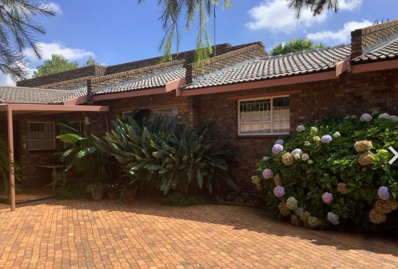 4 Bedroom Property for Sale in Brackenhurst Gauteng