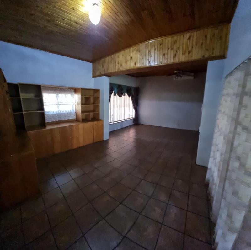 To Let 4 Bedroom Property for Rent in Dalview Gauteng