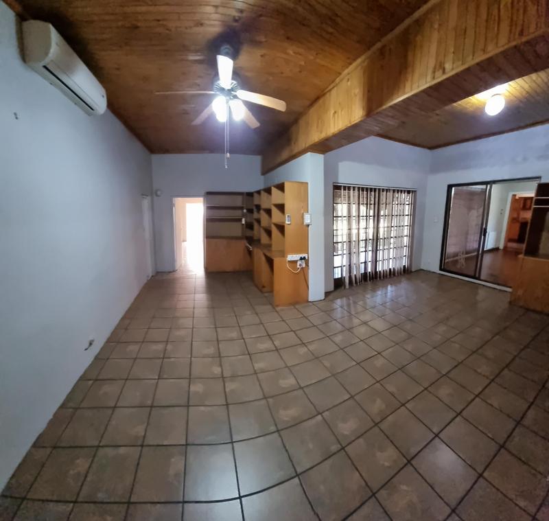 To Let 4 Bedroom Property for Rent in Dalview Gauteng