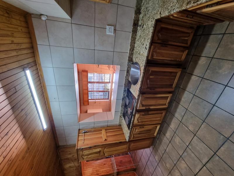 To Let 4 Bedroom Property for Rent in Dalview Gauteng