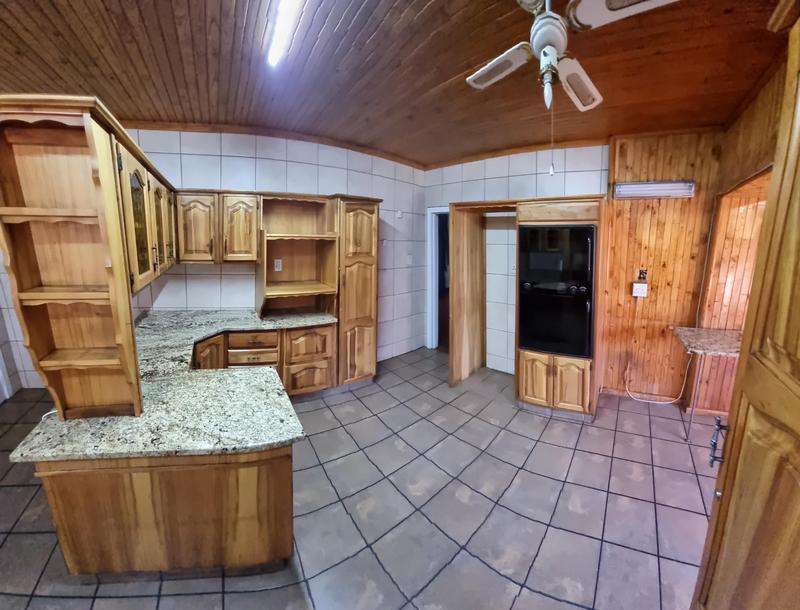 To Let 4 Bedroom Property for Rent in Dalview Gauteng