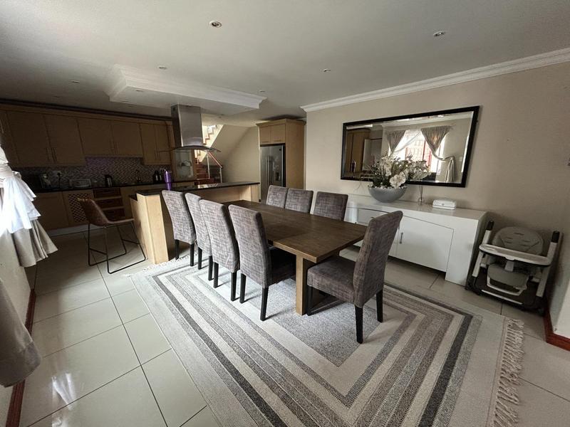 5 Bedroom Property for Sale in Arundo Estate Gauteng