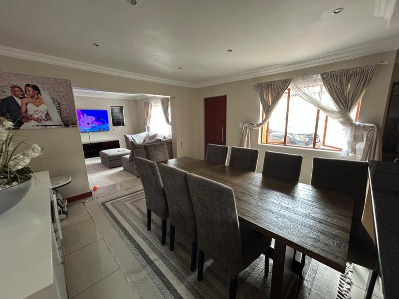 5 Bedroom Property for Sale in Arundo Estate Gauteng