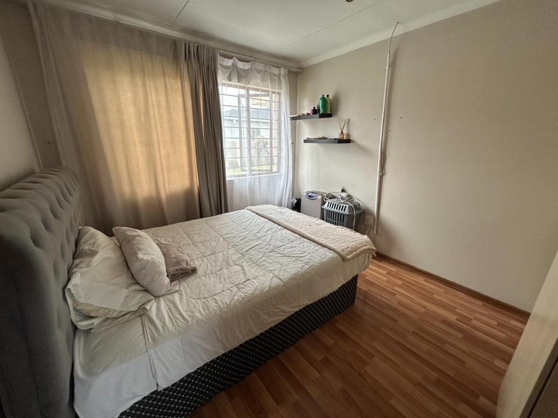 5 Bedroom Property for Sale in Arundo Estate Gauteng