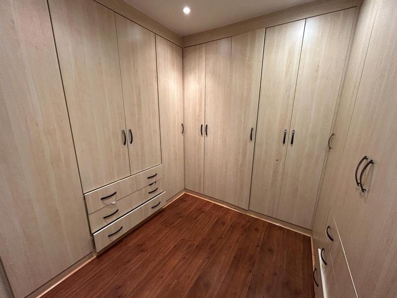 5 Bedroom Property for Sale in Arundo Estate Gauteng