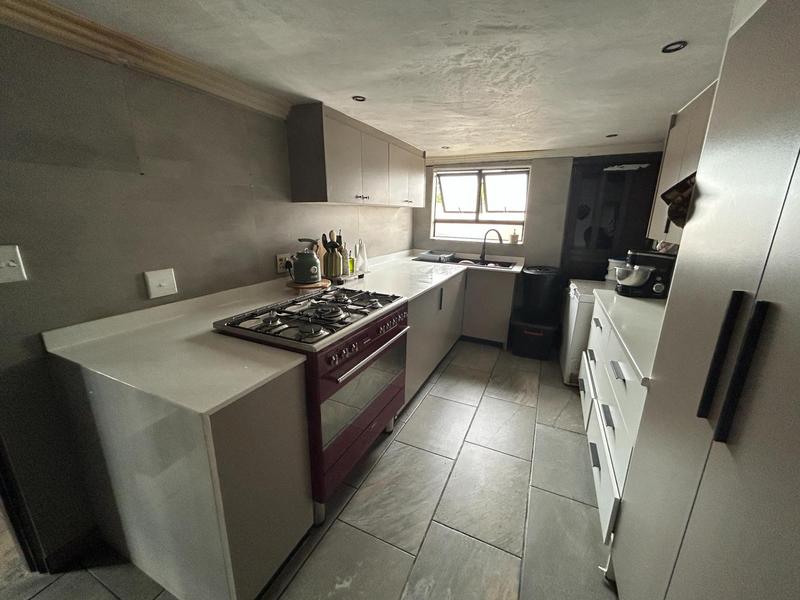 3 Bedroom Property for Sale in Blue Hills Gauteng