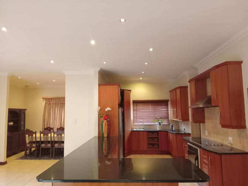 4 Bedroom Property for Sale in Wierda Park Gauteng