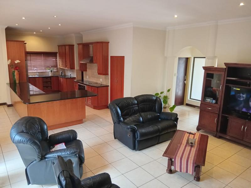 4 Bedroom Property for Sale in Wierda Park Gauteng