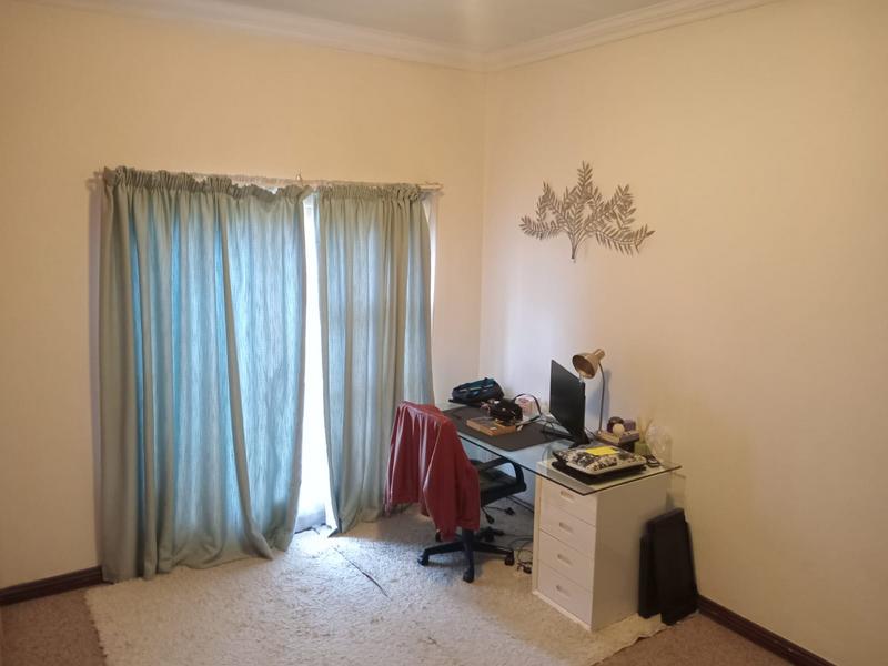 4 Bedroom Property for Sale in Wierda Park Gauteng