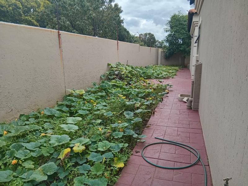 4 Bedroom Property for Sale in Wierda Park Gauteng