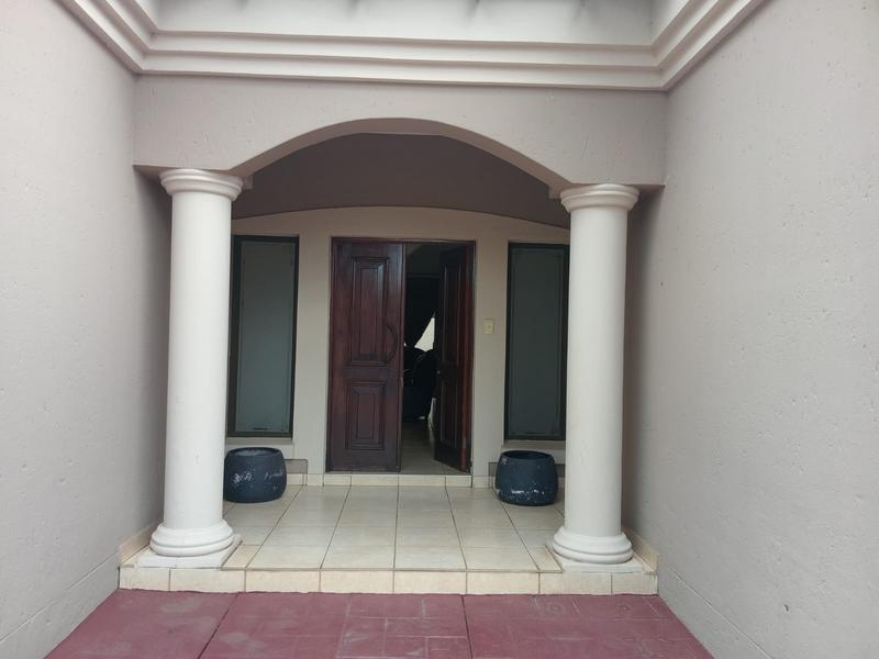 4 Bedroom Property for Sale in Wierda Park Gauteng
