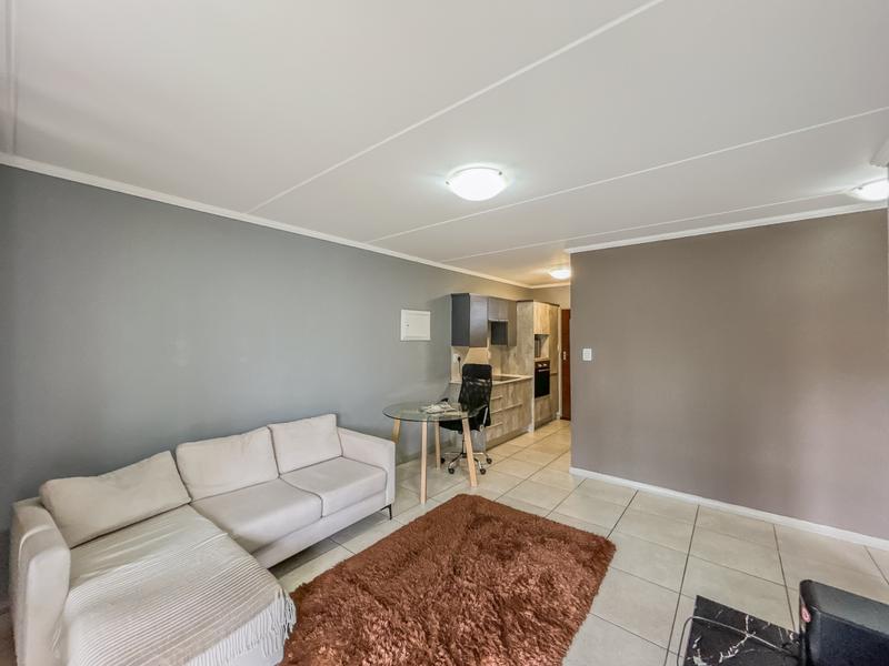 To Let 2 Bedroom Property for Rent in Amberfield Gauteng