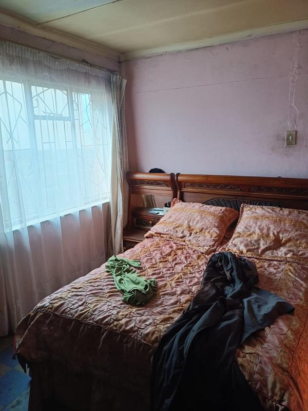 5 Bedroom Property for Sale in Duduza Gauteng