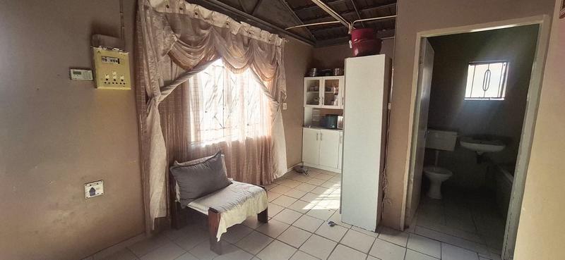 2 Bedroom Property for Sale in Tembisa Gauteng