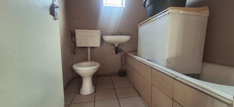 2 Bedroom Property for Sale in Tembisa Gauteng