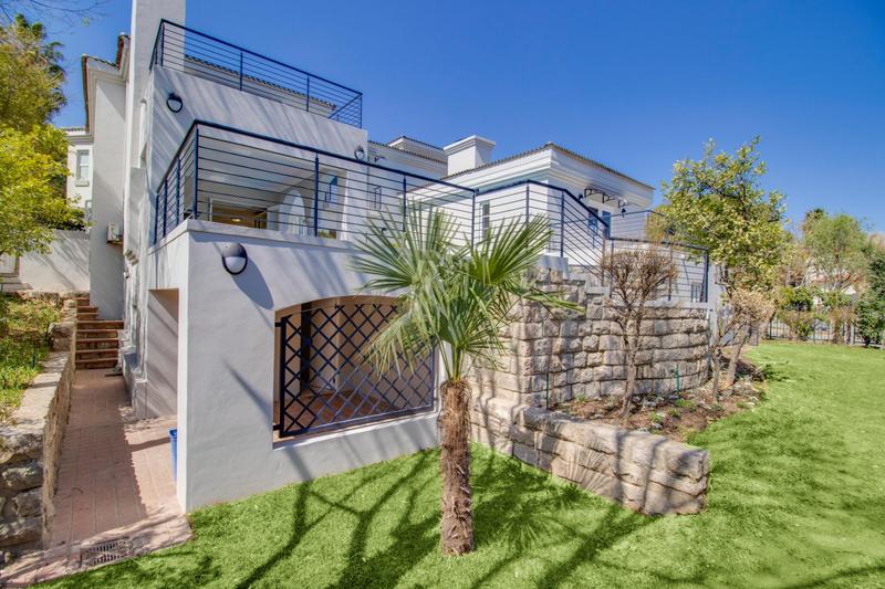 To Let 5 Bedroom Property for Rent in Dainfern Golf Estate Gauteng