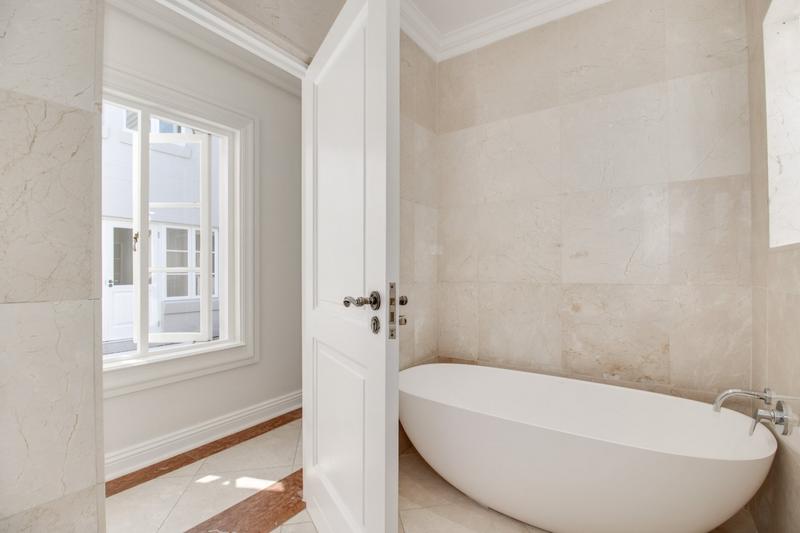 To Let 5 Bedroom Property for Rent in Dainfern Golf Estate Gauteng